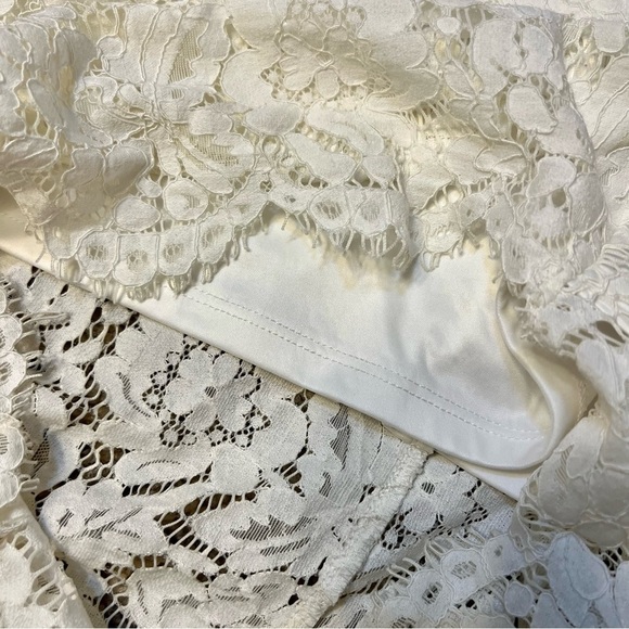 Lulu's Flirting with Desire White Lace Bodycon Dress women’s size XS romantic - Picture 11 of 12